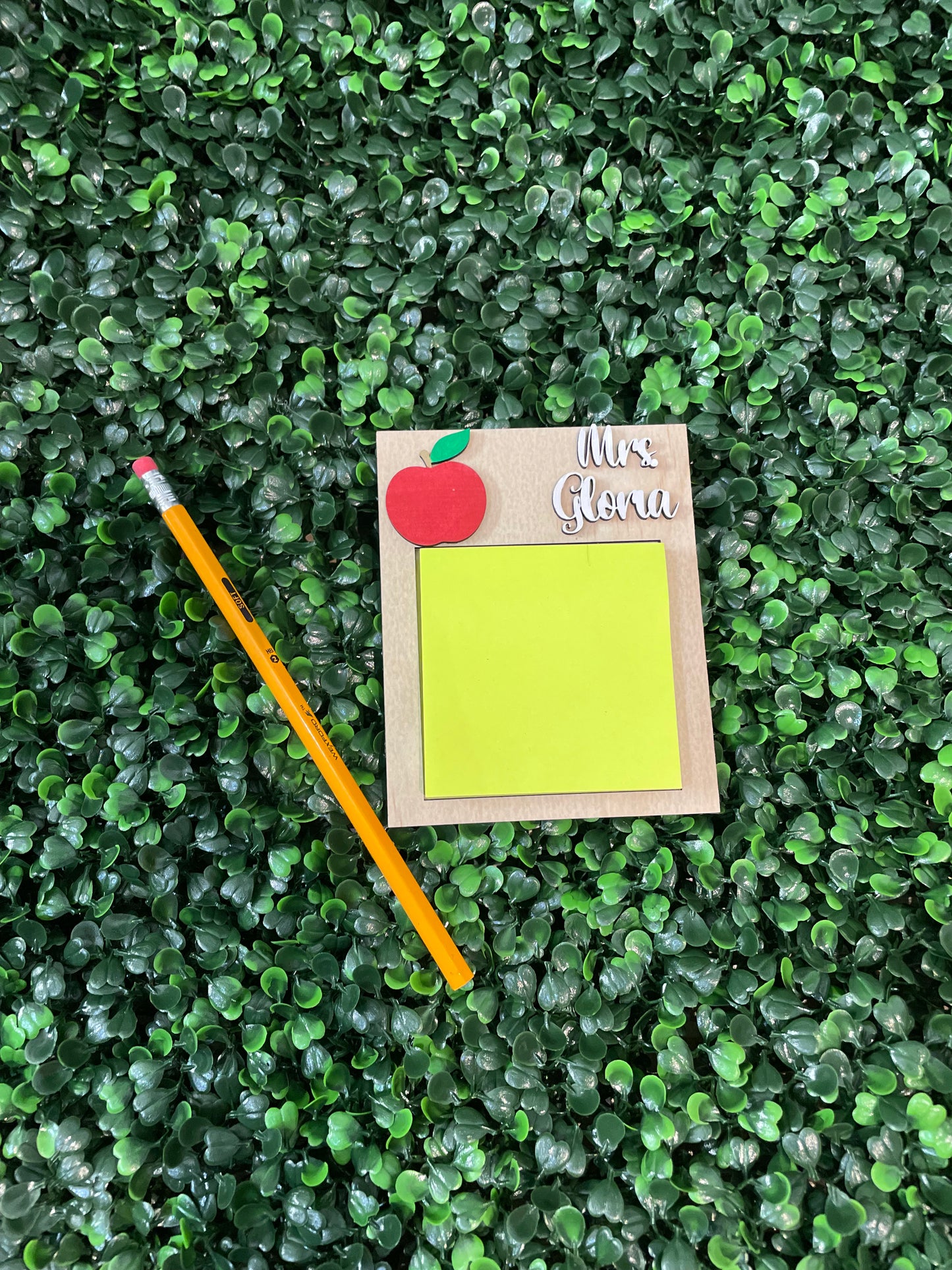 Notepad holder